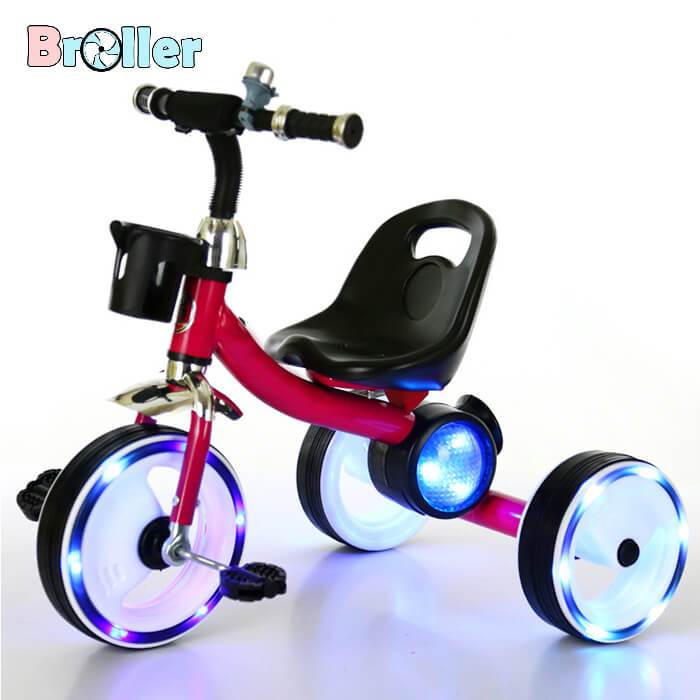 Xe đạp ba bánh cho bé Broller-5567 có bánh phát sáng